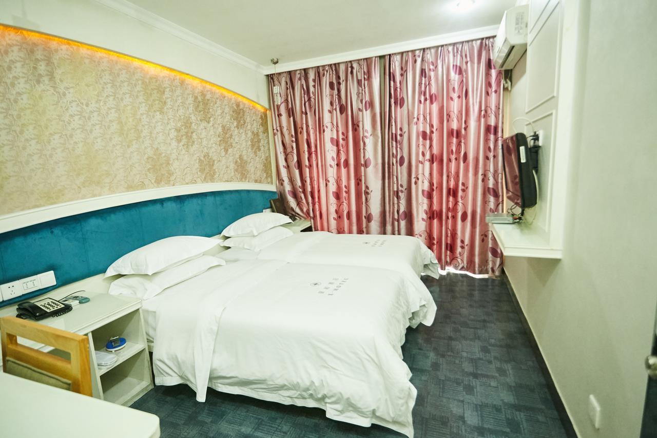 Xinghe Xinfeng Hotel Kanton Exteriér fotografie